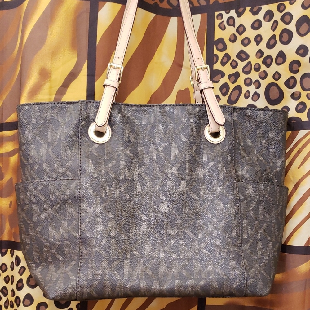 Michael Kors Brown Signature Tote with Structured Design - Picture 1 of 10